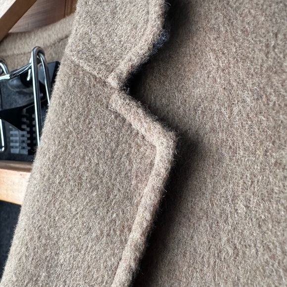 Banana Republic Men's Camel/Gray Reversible Unconstructed Blazer - Picture 2 of 10